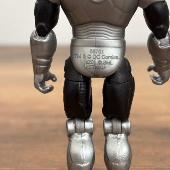 DC Comics Heroes Unite CYBORG 4” Action Figure Toy Spin Master Posable - Picture 6 of 10